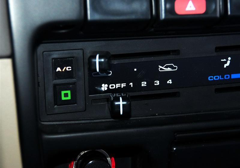 郑州日产 锐骐多功能车 2010款 2.4L汽油两驱豪华型ZG24