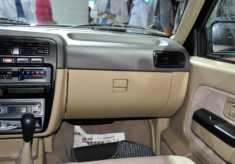 郑州日产 锐骐皮卡 2010款 2.5L两驱标准型ZD25TCR