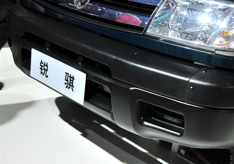 郑州日产 锐骐皮卡 2010款 2.5L两驱标准型ZD25TCR