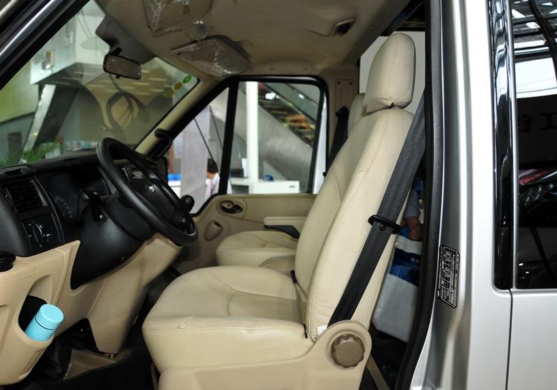 江铃汽车 新世代全顺 2009款 2.4L柴油豪华型短轴中顶Duratorq
