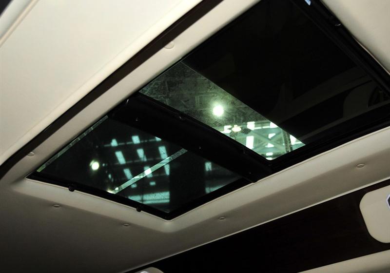 江铃汽车 新世代全顺 2009款 2.4L柴油豪华型短轴中顶Duratorq