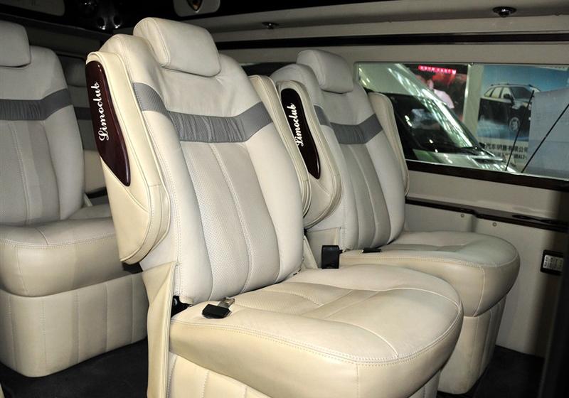 江铃汽车 新世代全顺 2009款 2.4L柴油豪华型短轴中顶Duratorq