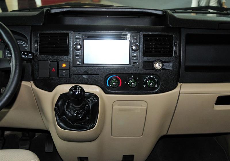 江铃汽车 新世代全顺 2009款 2.4L柴油豪华型短轴中顶Duratorq