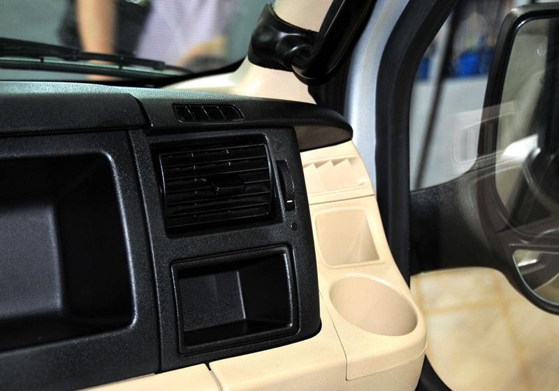 江铃汽车 新世代全顺 2009款 2.4L柴油豪华型短轴中顶Duratorq