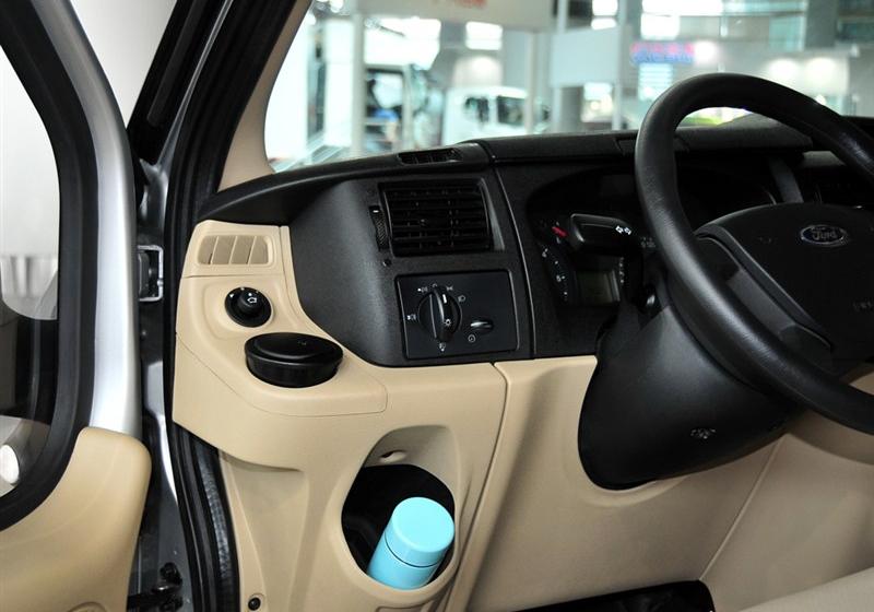 江铃汽车 新世代全顺 2009款 2.4L柴油豪华型短轴中顶Duratorq