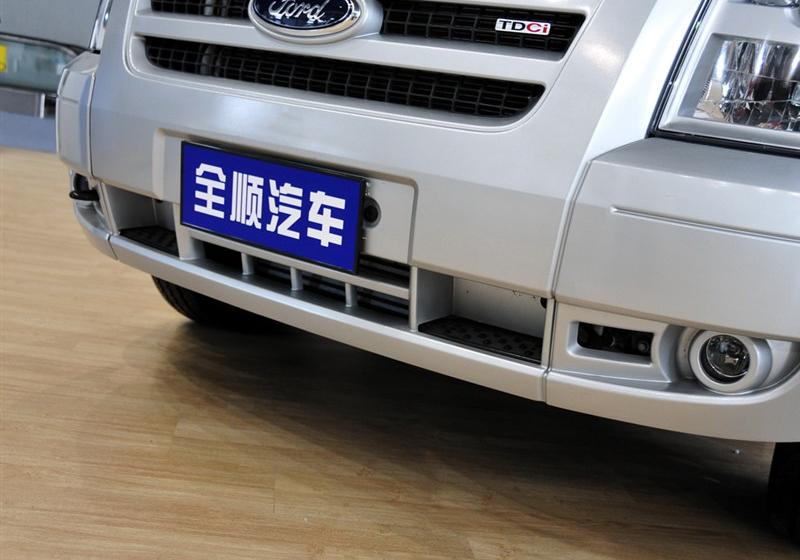 江铃汽车 新世代全顺 2009款 2.4L柴油豪华型短轴中顶Duratorq