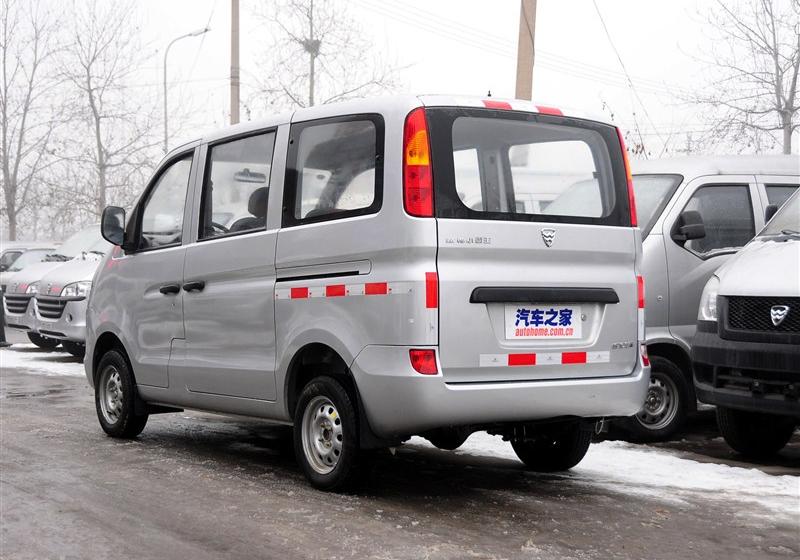 哈飞汽车 路尊小霸王 2010款 1.0L经济型D10