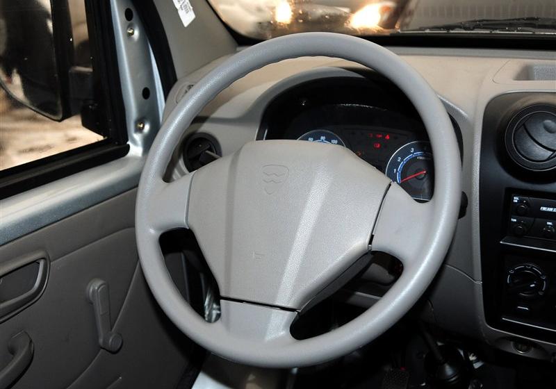 哈飞汽车 路尊小霸王 2010款 1.0L经济型D10
