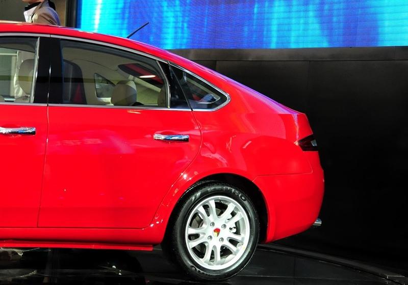 莲花汽车 莲花L5 2011款 Sportback 1.6MT 风尚版