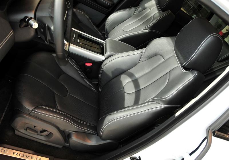 路虎 极光 2012款 2.0T 5门耀动版