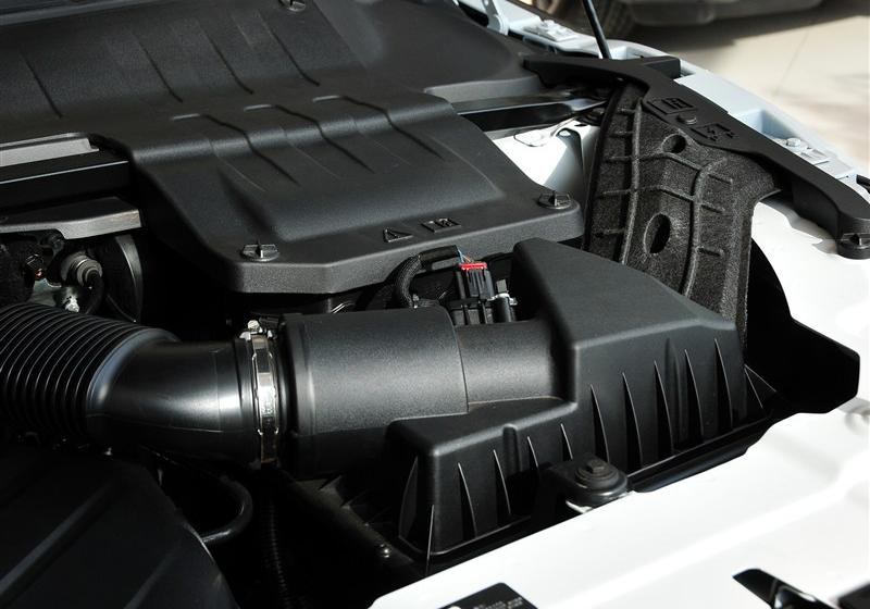 路虎 极光 2012款 2.0T 5门耀动版