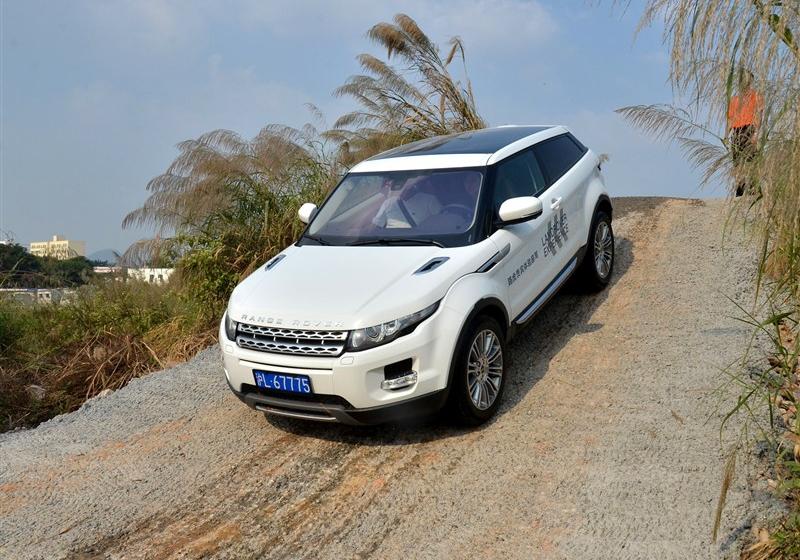 路虎 极光 2012款 2.0T 5门耀动版