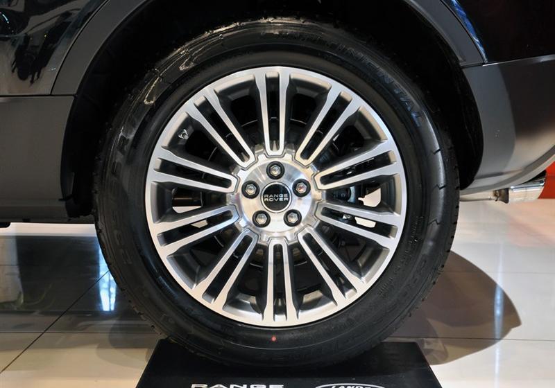 路虎 极光 2012款 2.0T 5门耀动版