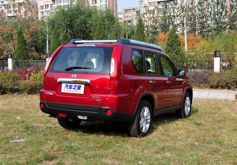 东风日产 奇骏 2012款 2.5L XV 至尊版 CVT 4WD