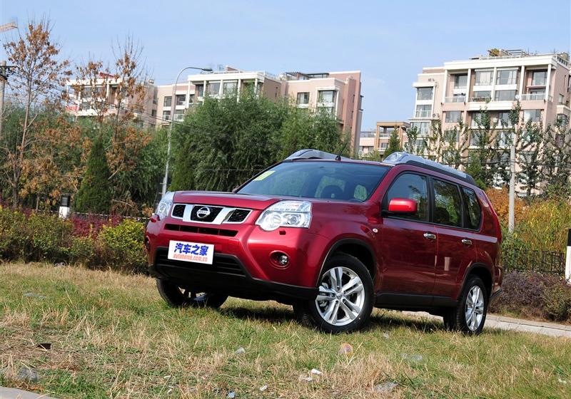 东风日产 奇骏 2012款 2.5L XV 至尊版 CVT 4WD