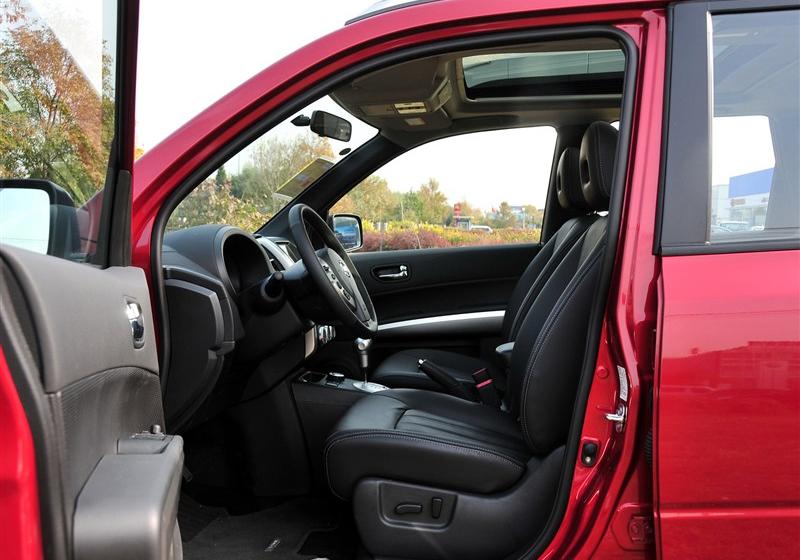东风日产 奇骏 2012款 2.5L XV 至尊版 CVT 4WD