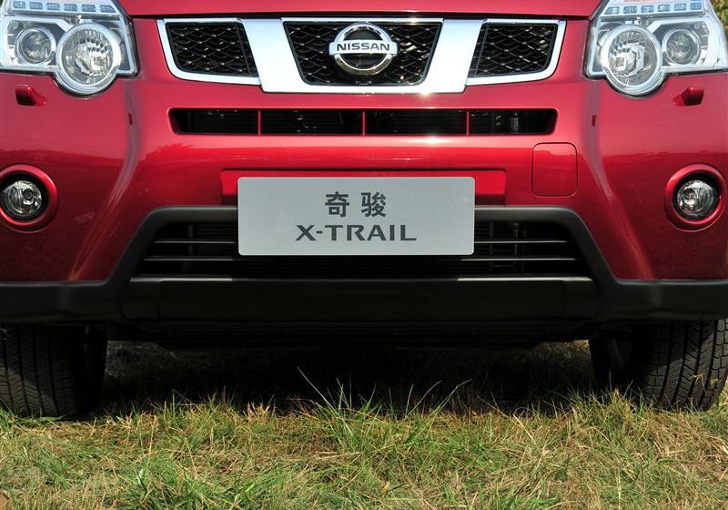 东风日产 奇骏 2012款 2.5L XV 至尊版 CVT 4WD