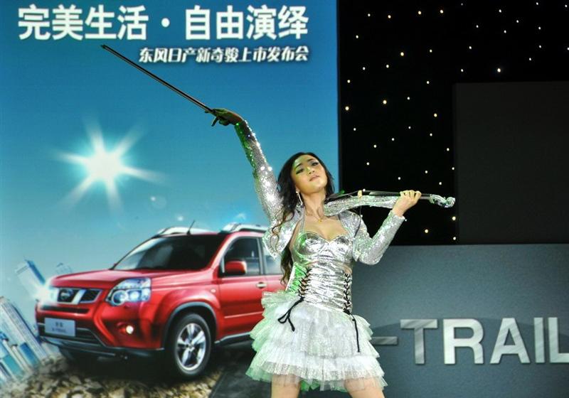 东风日产 奇骏 2012款 2.5L XV 至尊版 CVT 4WD