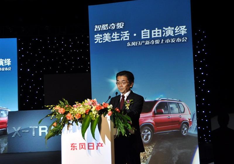 东风日产 奇骏 2012款 2.5L XV 至尊版 CVT 4WD