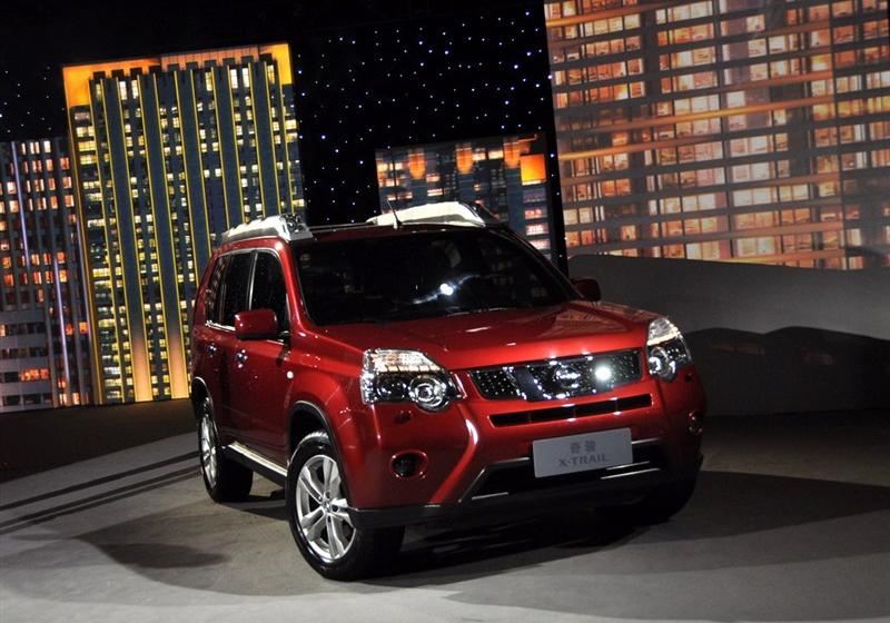 东风日产 奇骏 2012款 2.5L XV 至尊版 CVT 4WD