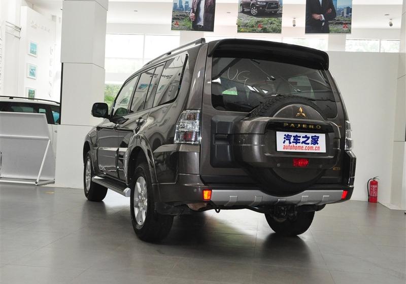 三菱(进口) 帕杰罗(进口) 2012款 3.0L 精英超越版