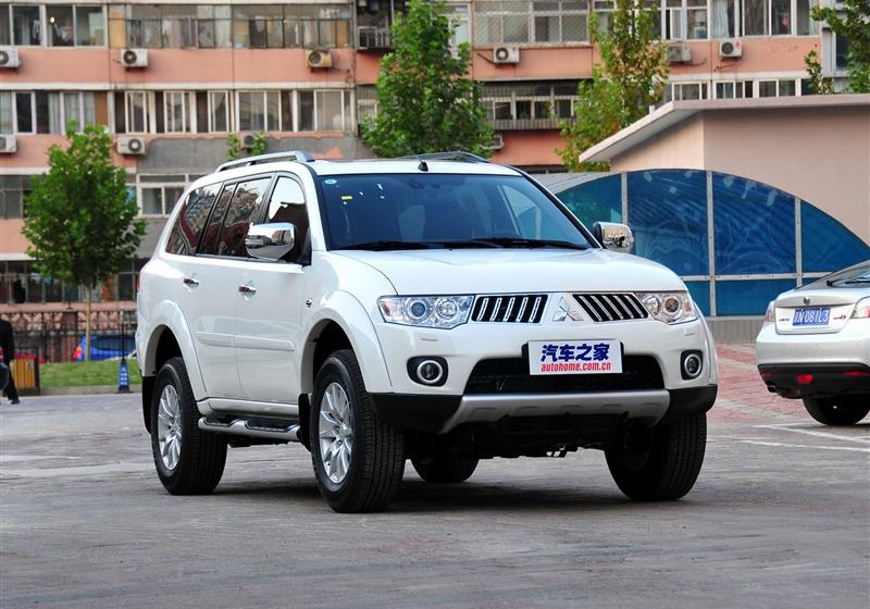 三菱(进口) 帕杰罗·劲畅 2011款 3.0L 豪华运动版