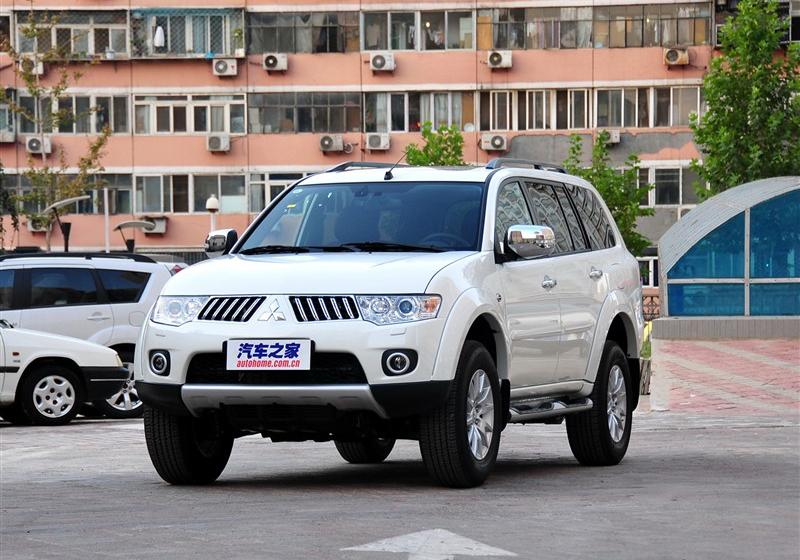 三菱(进口) 帕杰罗·劲畅 2011款 3.0L 豪华运动版