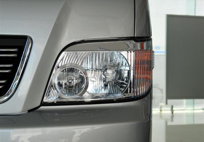 奇瑞汽车 威麟H3 2011款 2.0L豪华型
