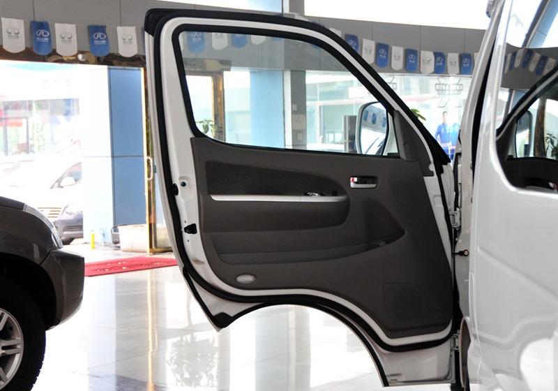 奇瑞汽车 威麟H5 2010款 2.0L豪华型