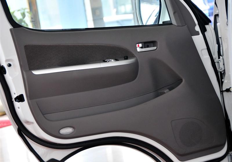 奇瑞汽车 威麟H5 2010款 2.0L豪华型