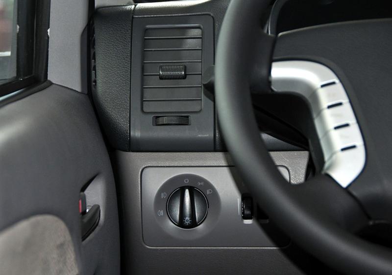 奇瑞汽车 威麟H5 2010款 2.0L豪华型