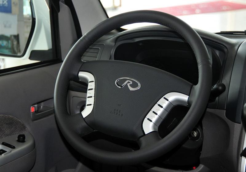 奇瑞汽车 威麟H5 2010款 2.0L豪华型