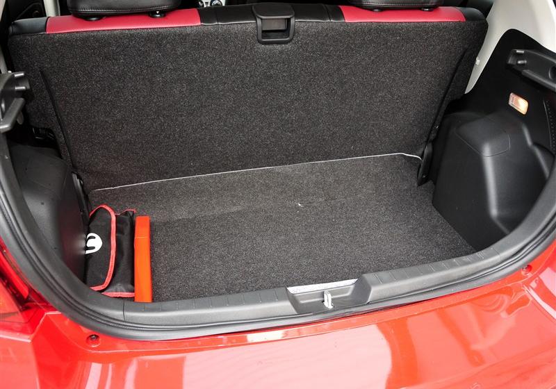 腾翼C20R  2011款 1.5 手动都市型