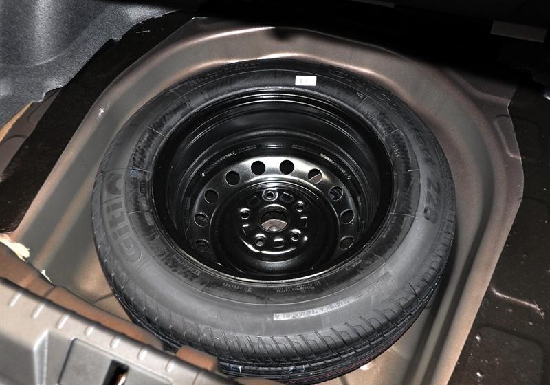 帝豪EC7  2012款 1.5 MT 舒适型