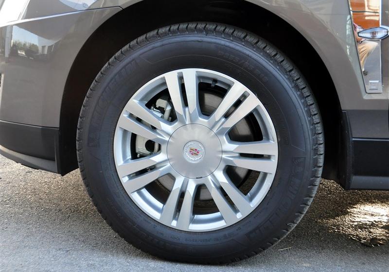 凯迪拉克SRX  2012款 3.0L 精英型