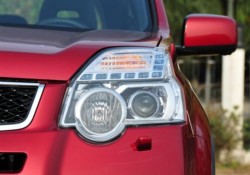 奇骏  2012款 2.5L XV 至尊版 CVT 4WD