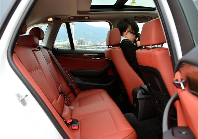 华晨宝马 宝马X1 2012款 xDrive20i豪华型