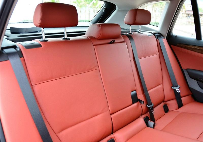 华晨宝马 宝马X1 2012款 xDrive20i豪华型