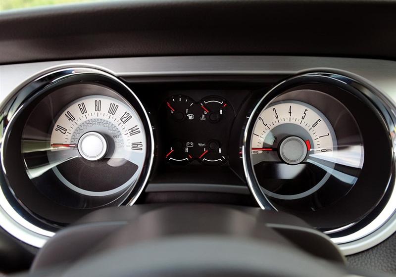 福特(进口) 野马 2012款 3.7L V6手动豪华型