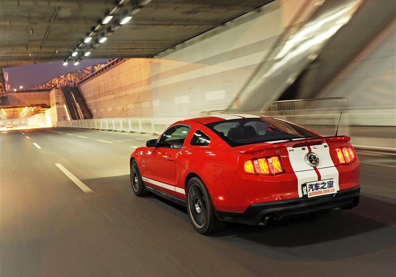 福特(进口) 野马 2012款 GT500 手动豪华型