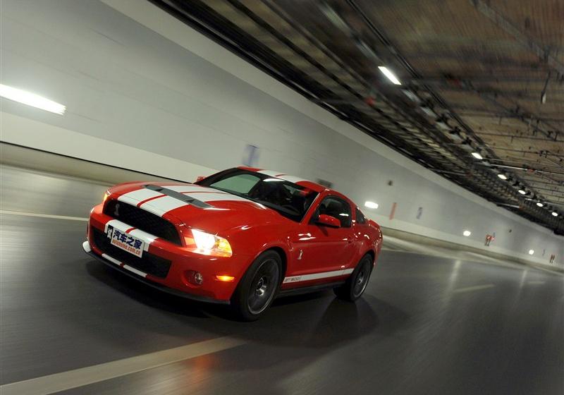 福特(进口) 野马 2012款 GT500 手动豪华型