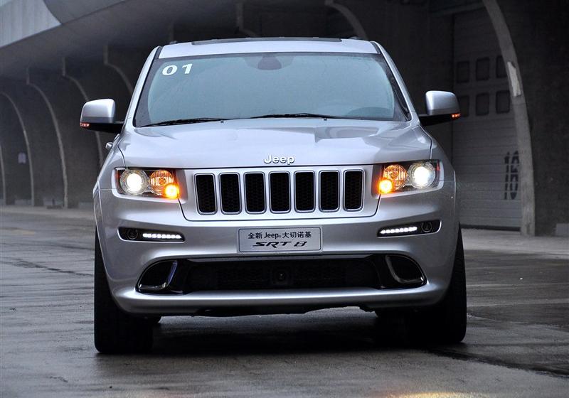 Jeep吉普 大切诺基(进口) 2012款 6.4 SRT8