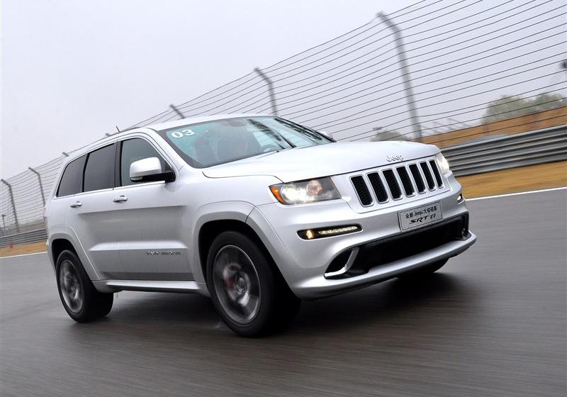 Jeep吉普 大切诺基(进口) 2012款 6.4 SRT8