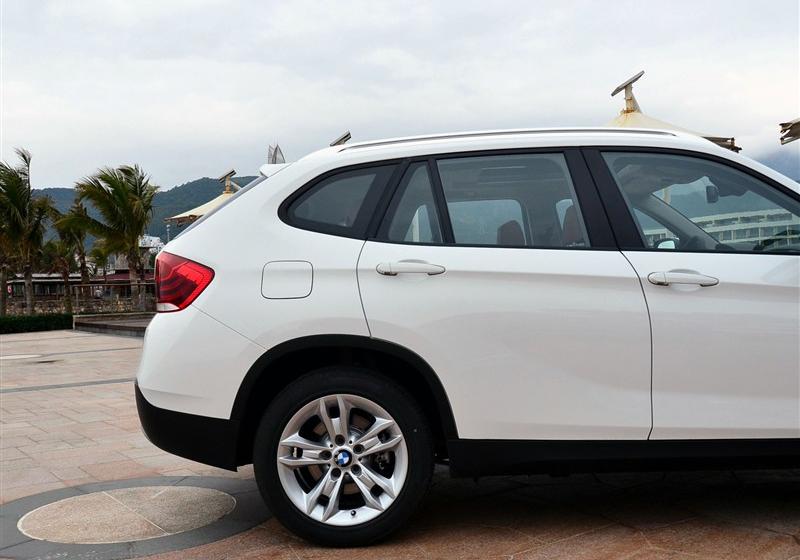 宝马X1  2012款 xDrive20i豪华型