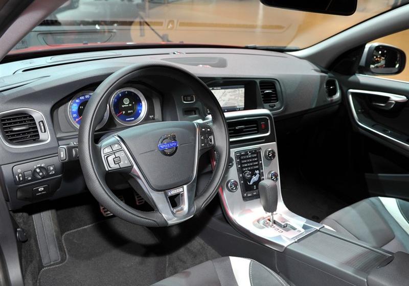 沃尔沃V60  2012款 3.0 T6 R-Design
