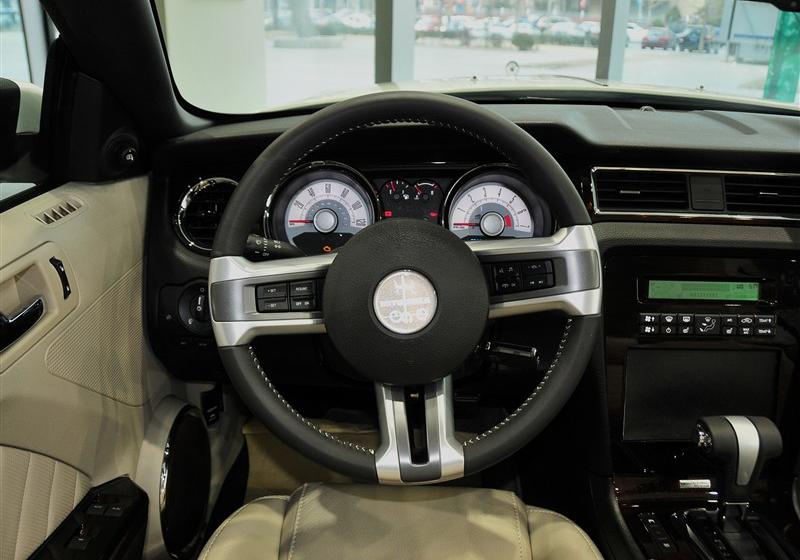 嘉路  2010款 3.7L 敞篷版