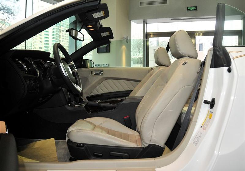 嘉路  2010款 3.7L 敞篷版