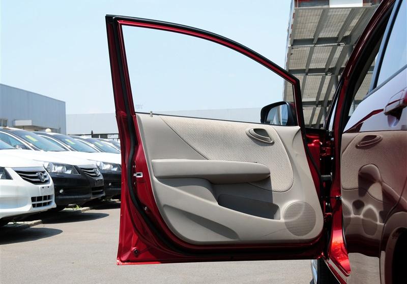 理念S1  2012款 1.3L AT舒适型