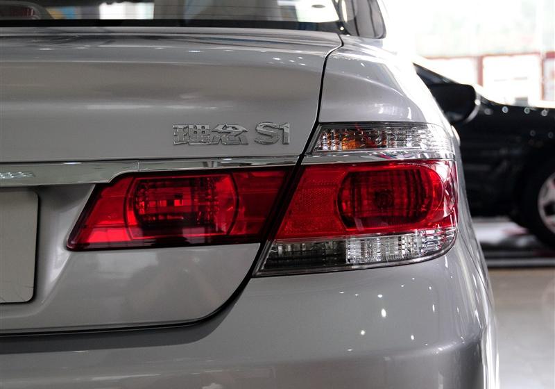 理念S1  2012款 1.5L MT舒适型
