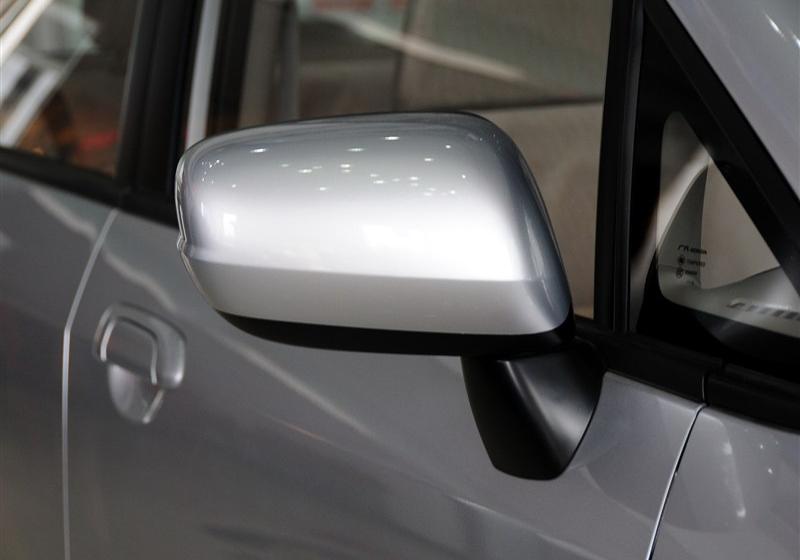 理念S1  2012款 1.5L MT舒适型
